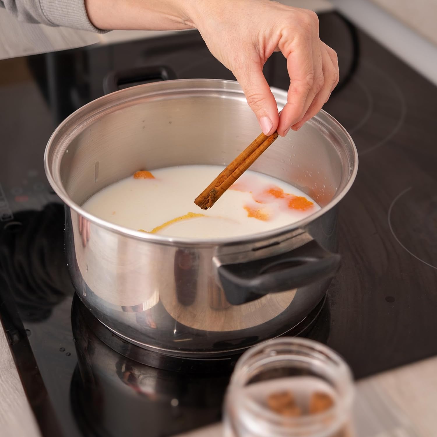 McCormick Cinnamon Sticks – Charming Gift for the Home Cook Who Has Everything on Their Wish List