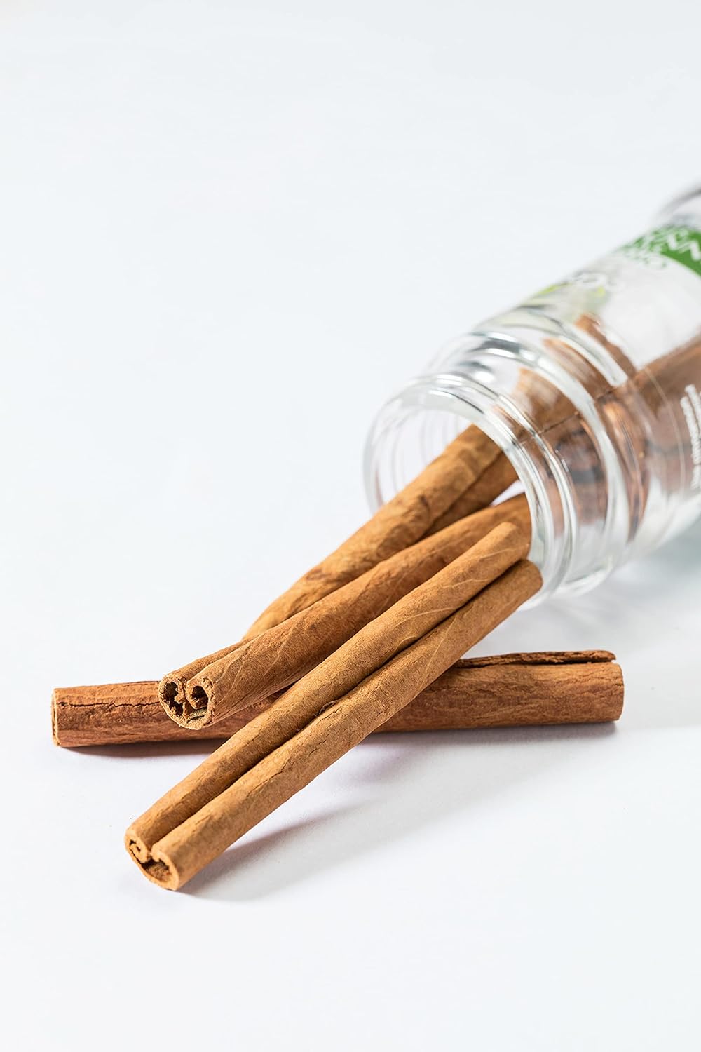 McCormick Gourmet Saigon Cinnamon – Artisan Organic Spice for Specialty Coffee and Tea Pairings