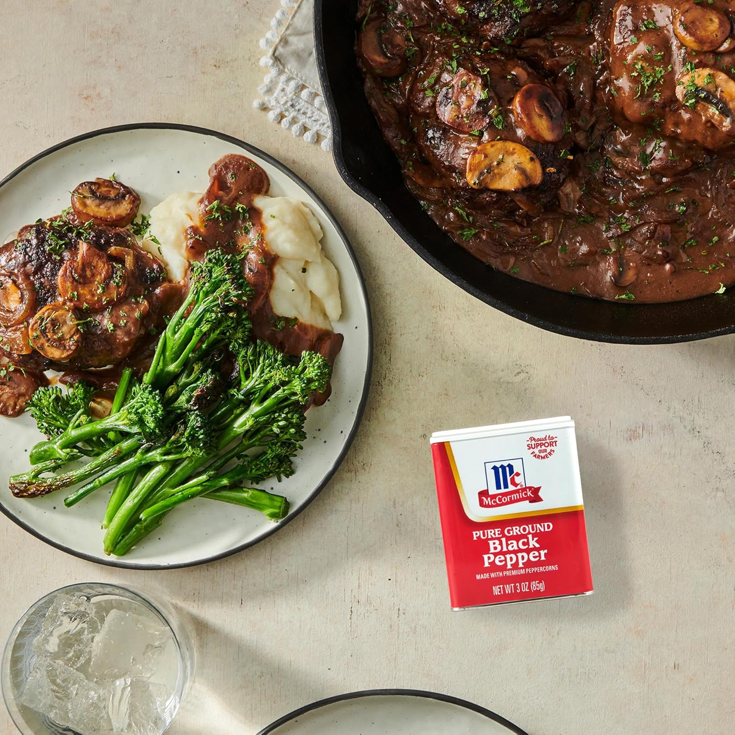 McCormick Pure Ground Black Pepper – Quick Flavor Finish for Efficient Dinner Routines