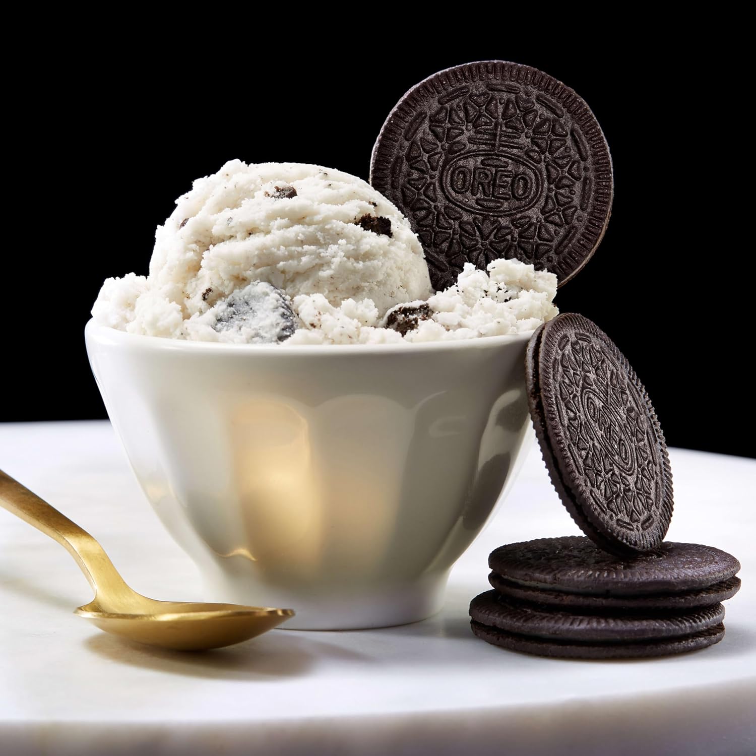 OREO Thins Family Size Cookies – Crispy, Lighter Treat for Couch Snacking and Relaxing Bath Nights